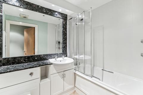 3 bedroom flat to rent, Omega Building, Smugglers Way, London