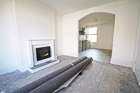 2 bedroom ground floor flat to rent, Algernon Street (GFF), Grimsby DN32
