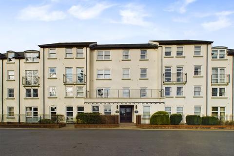 2 bedroom ground floor flat to rent - Ty Rhys, Nos 1-5 The Parade, Carmarthen