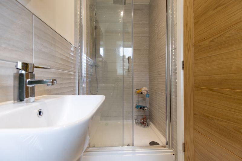 Bedroom 2 En-suite