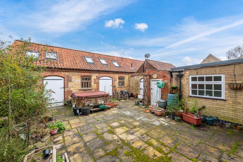 Rear courtyard/annex