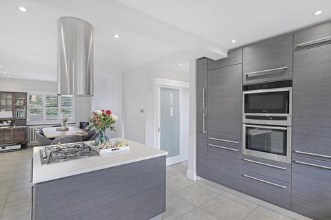 3 Allnutts Road, Epping, CM16 7BD