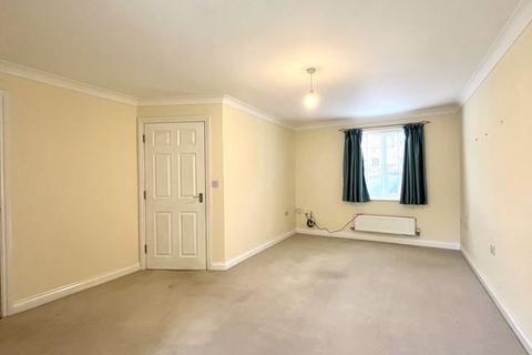 124 Lower Meadow, Ilminster, TA19 9DP