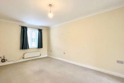 124 Lower Meadow, Ilminster, TA19 9DP