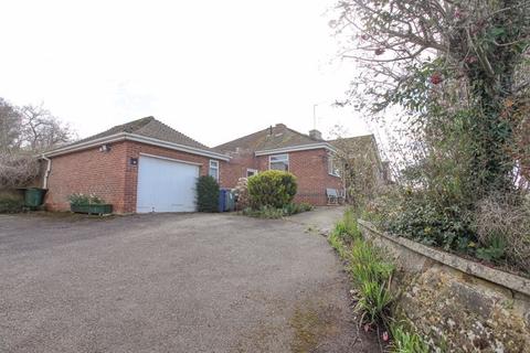 3 bedroom detached bungalow for sale, Leigh Grove, Banbury