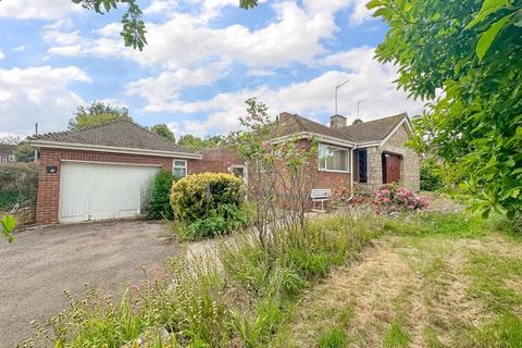 3 bedroom detached bungalow for sale, Leigh Grove, Banbury