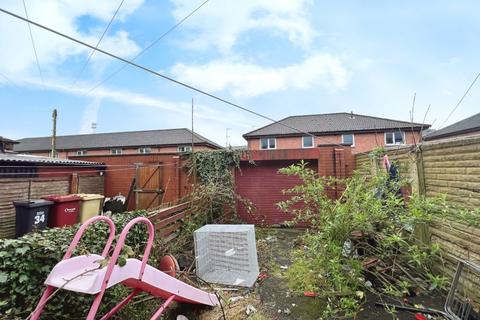 32 Angle Street, Bolton, BL2 2EH