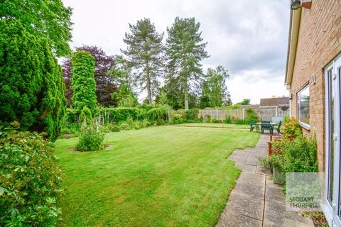 3 bedroom detached bungalow for sale, Summer Drive, Norwich NR12