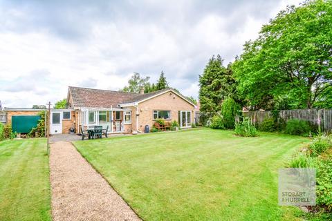 3 bedroom detached bungalow for sale, Summer Drive, Norwich NR12