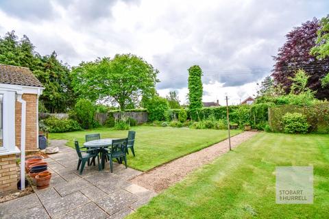 3 bedroom detached bungalow for sale, Summer Drive, Norwich NR12