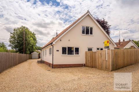 4 bedroom detached house for sale, Grange Walk, Norwich NR12