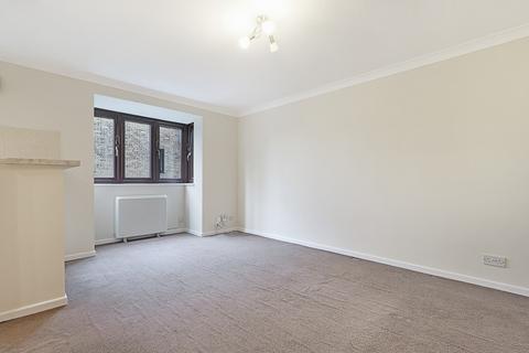 1 bedroom apartment for sale, Eastern Avenue, Ilford IG2