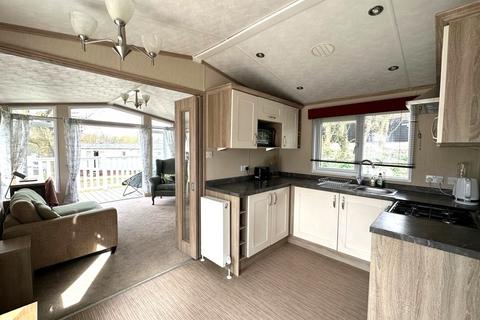 2 bedroom mobile home for sale, Lee valley Campsite , Sewardstone Road