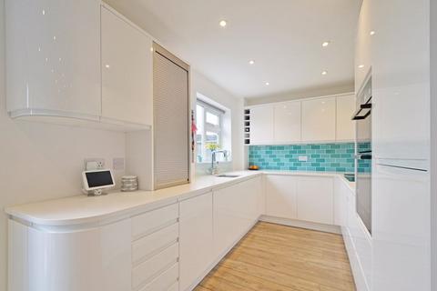 15 Chirgwin Road, Truro, TR1 1TS