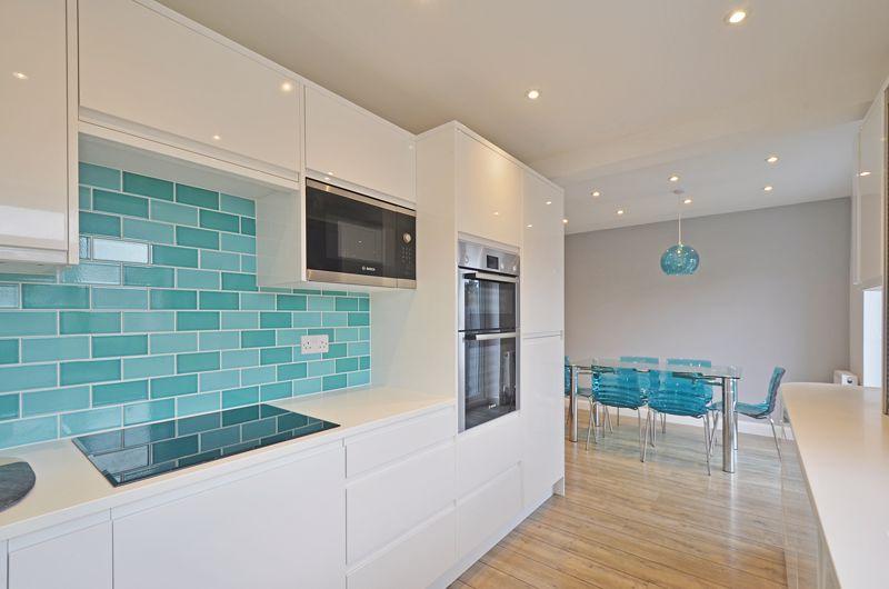 Chirgwin Road, Truro TR1 3 bed semidetached house £325,000
