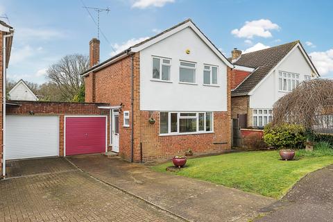 3 bedroom detached house for sale - St. Lawrence Way, Bricket Wood, St. Albans AL2 3XN