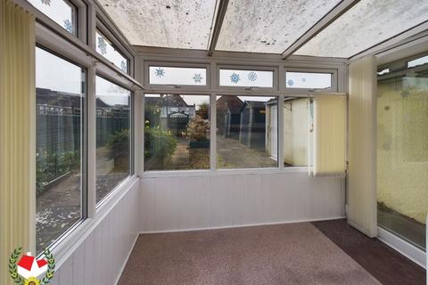 8 Ashwood Way, Hucclecote, Gloucester, GL3 3JE