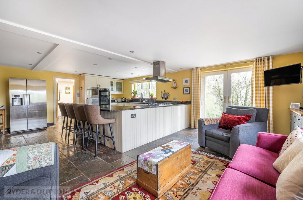 Kitchen/Breakfast