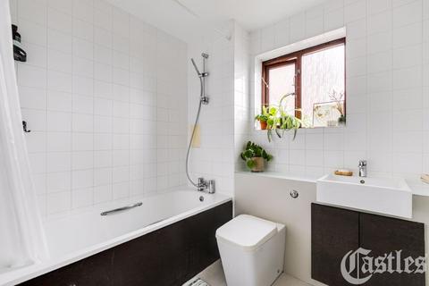 29 Cypress Close, London, E5 8RB