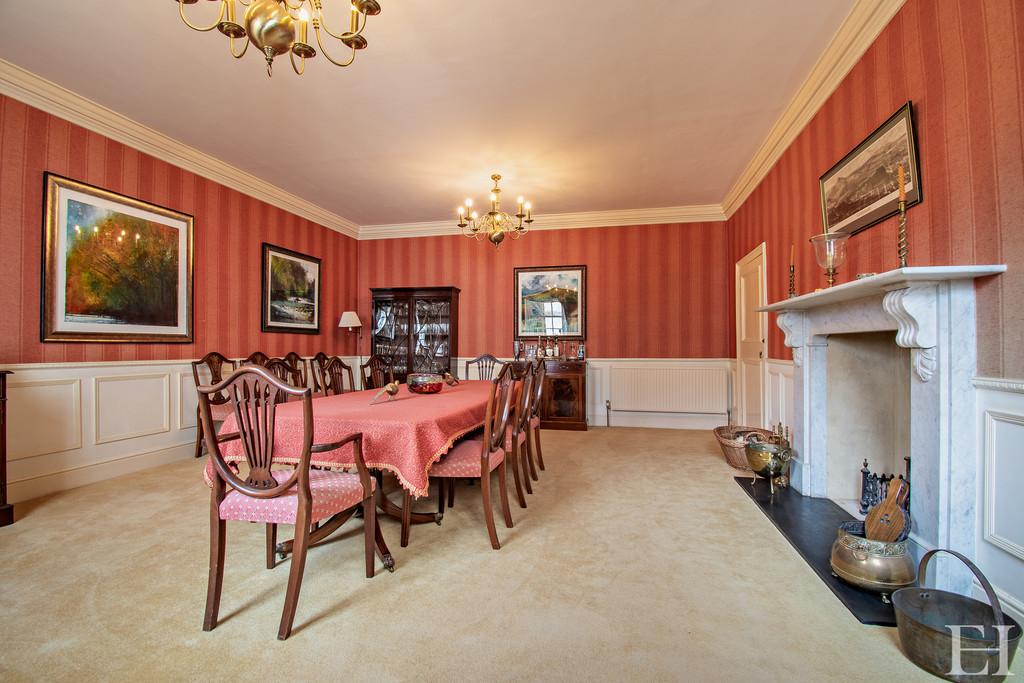 8585483-interiorwm24-800