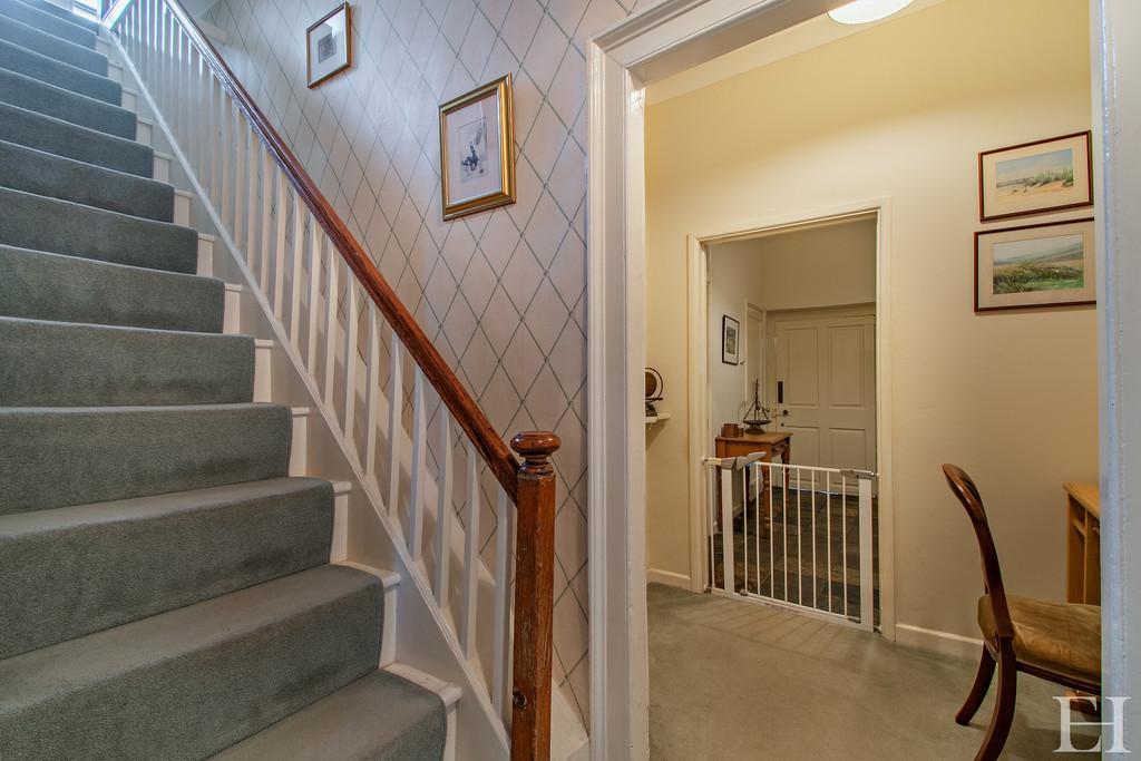 8585483-interiorwm34-800