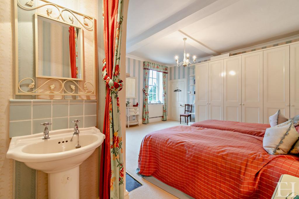 8585483-interiorwm54-800