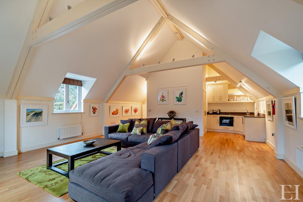 8585483-interiorwm70-800