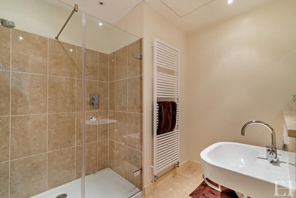 8585483-interiorwm67-800