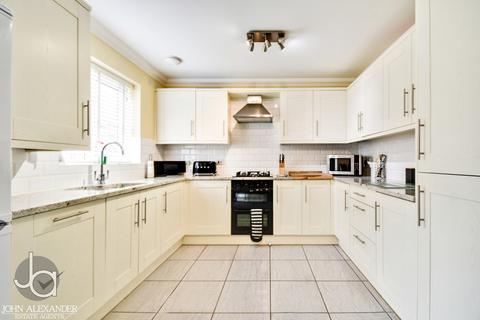 4 bedroom townhouse for sale, Swallowtail Glade, Stanway, Colchester