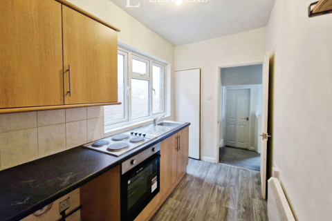 2 bedroom maisonette to rent, Leigh Road, Eastleigh