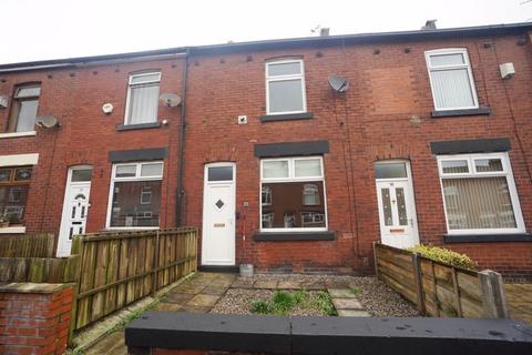 2 bedroom terraced house to rent, Crosby Road, Heaton