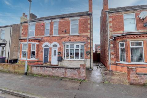 4 bedroom semi-detached house for sale, Garfield Street, Gainsborough
