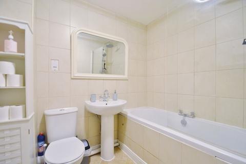 undefined, Old Union Way, Thame