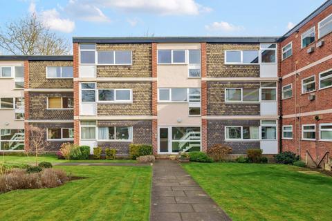 28 Grove Court, Leeds, LS6 4AE