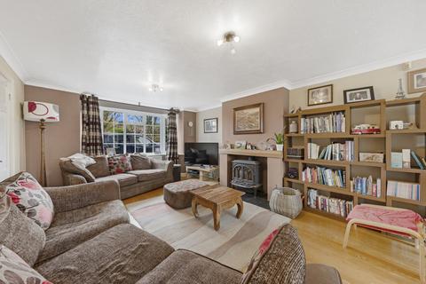 4 Beaumont Close, Kettering, NN16 9NL
