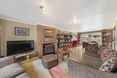 4 Beaumont Close, Kettering, NN16 9NL