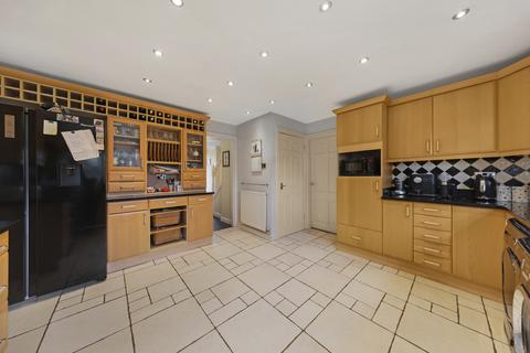 4 Beaumont Close, Kettering, NN16 9NL