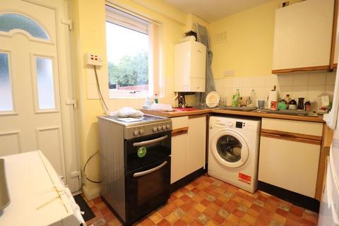 2 bedroom maisonette for sale, Mullion Close, Stopsley, Luton, Bedfordshire, LU2 7XF