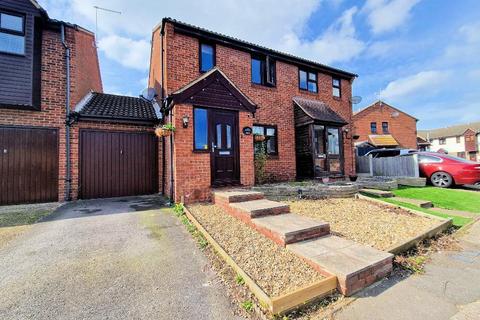 3 bedroom semi-detached house for sale - The Bentleys, Eastwood, Leigh on Sea, Essex, SS2 6UJ