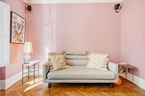 89 Cadogan Terrace, London, E9 5HP