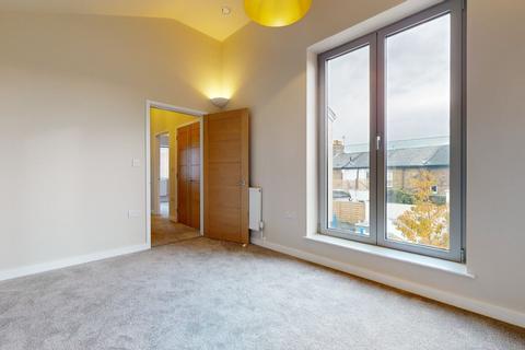 2 bedroom ground floor flat to rent - Boston Road