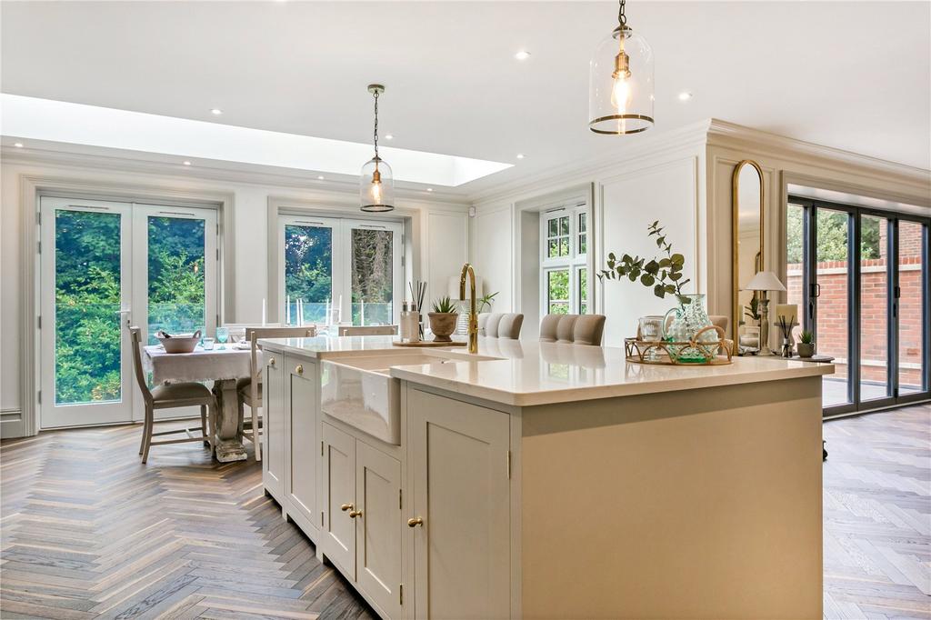 * Open Plan Living
