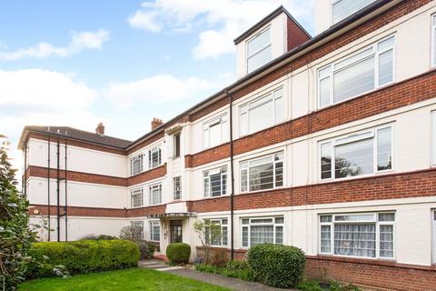 8 Manor Vale, Brentford, TW8 9JP