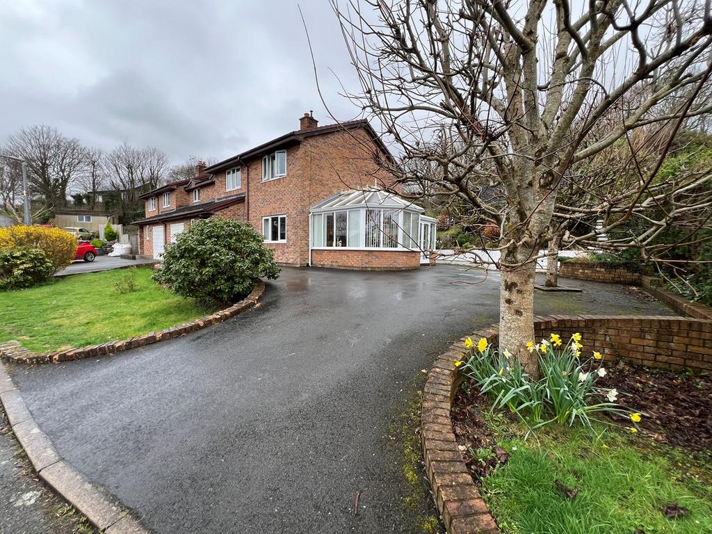 3 Bont Estate, Llanon, SY23 4 bed detached house for sale £295,000