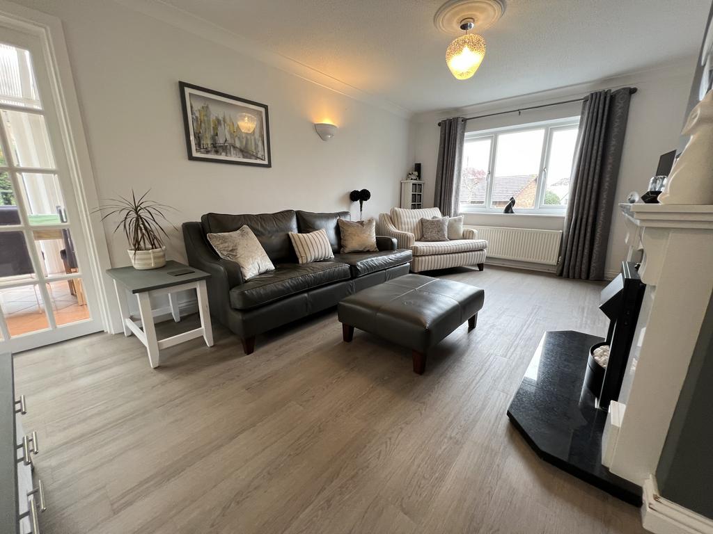 Spacious Sitting Room