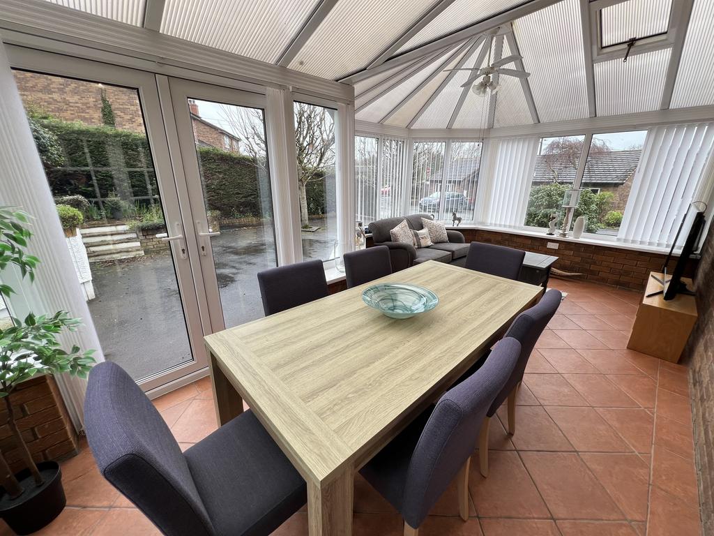 Sun Room/Conservatory