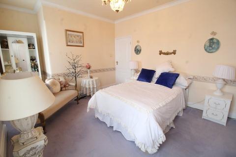 2 bedroom property for sale, Langdale Road, Thornton Heath, CR7