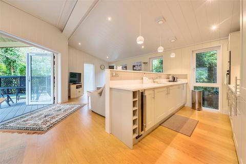 2 bedroom lodge for sale, Palstone Lodges, South Brent TQ10