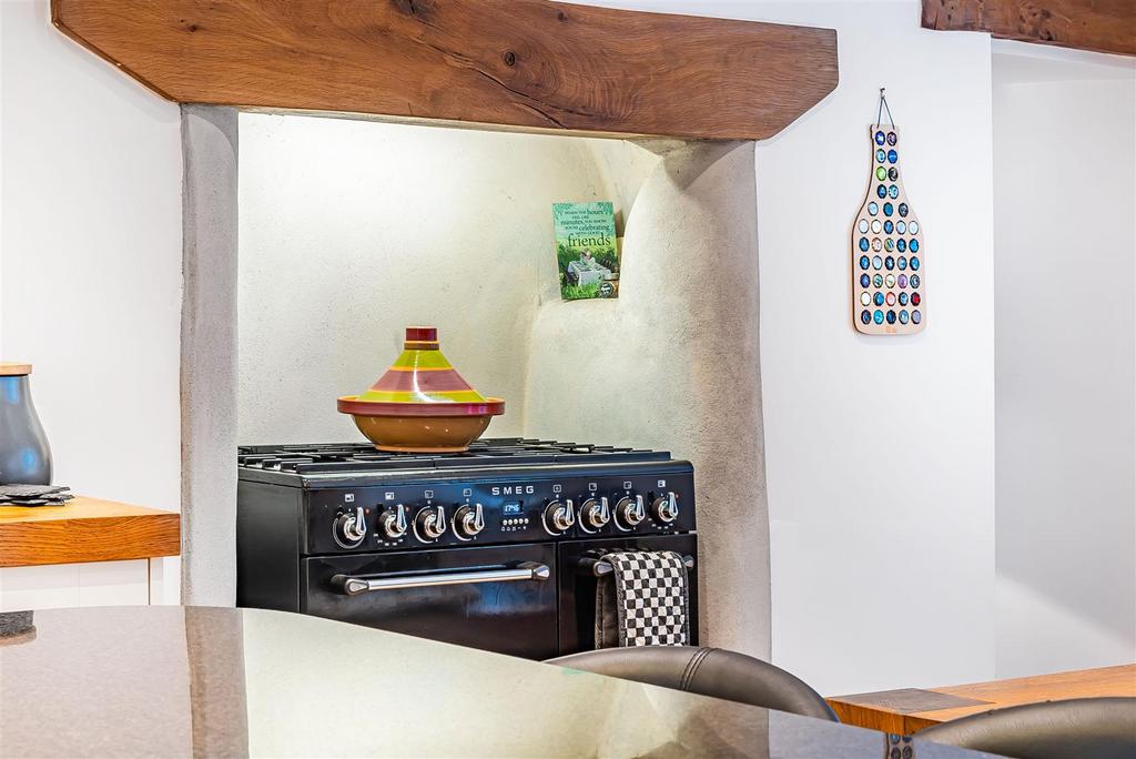 Fawns Kitchen Nook.jpg