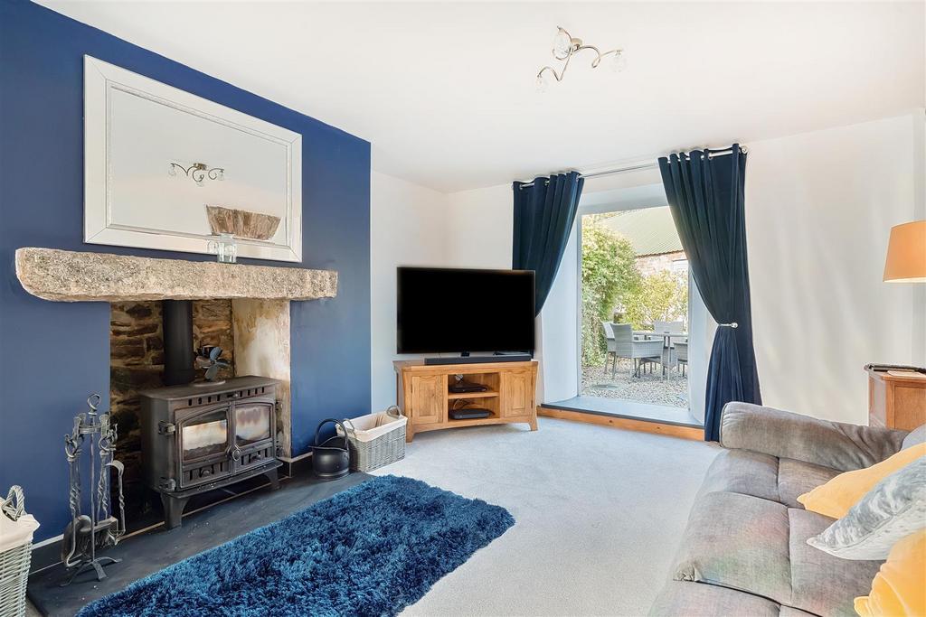 Fawns Sitting Room.jpg